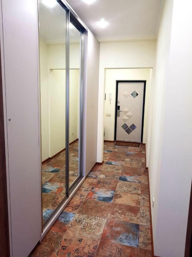 Royal House Apartment Киев Екстериор снимка