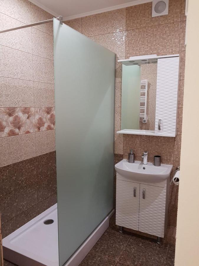 Royal House Apartment Киев Екстериор снимка