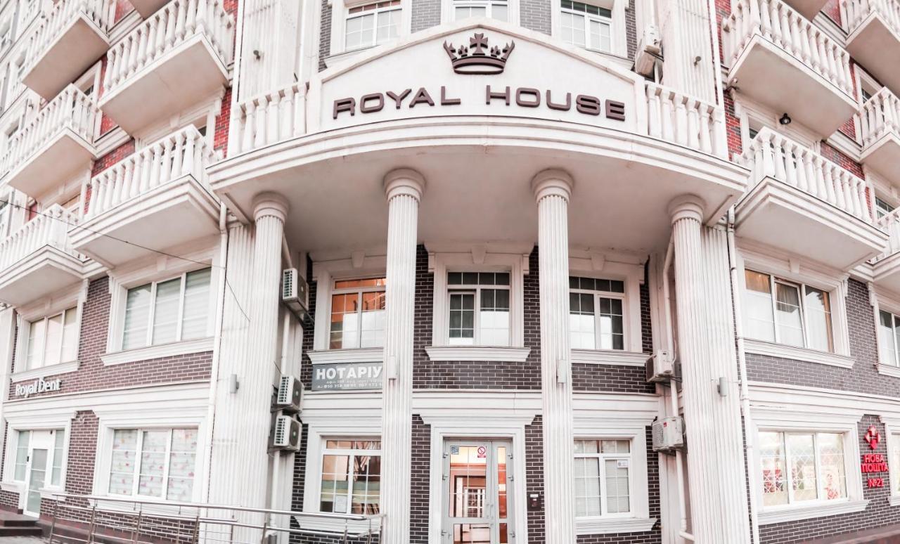 Royal House Apartment Киев Екстериор снимка