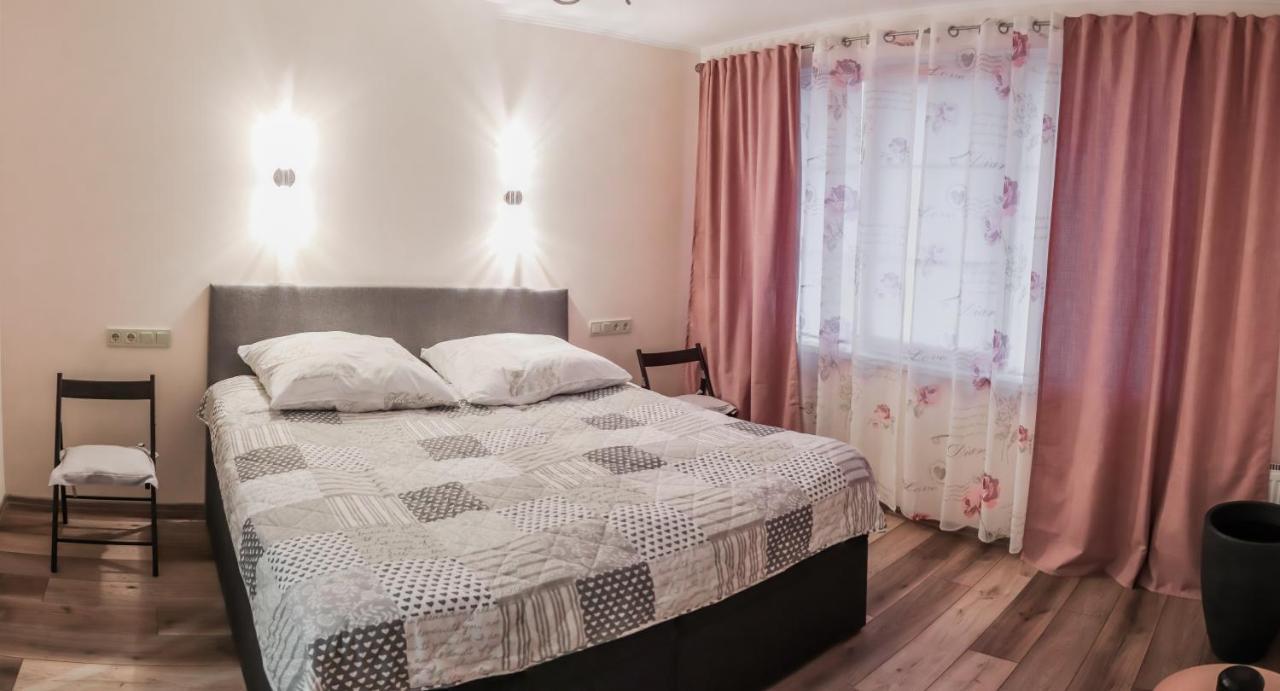 Royal House Apartment Киев Екстериор снимка